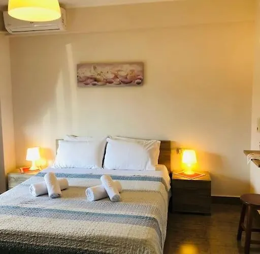 Ariadni's 1 * La Canea